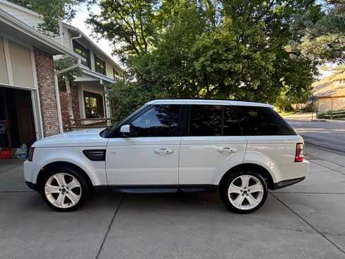 Used 2012 Land Rover Range Rover Sport HSE LUX image 10