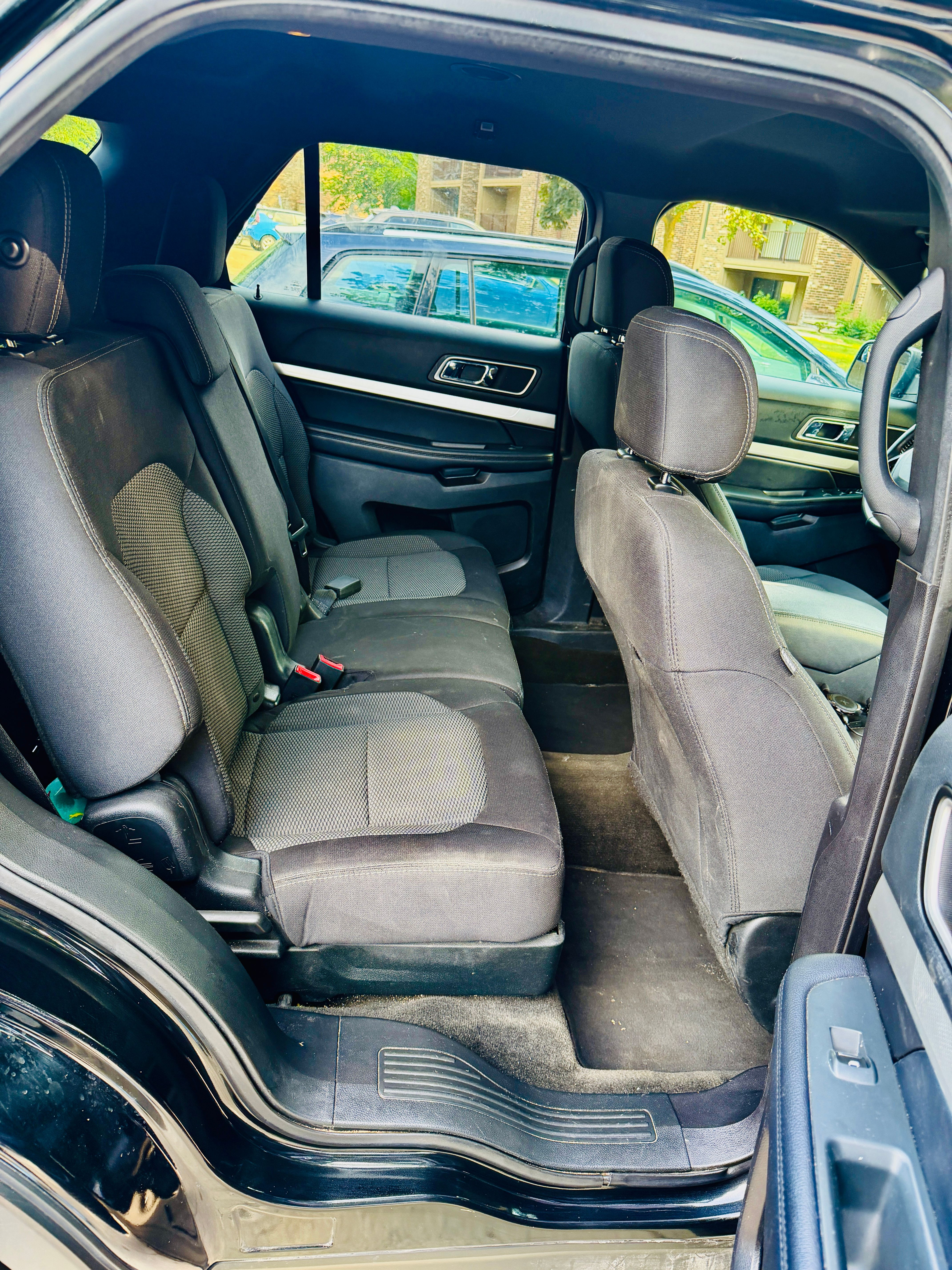 Used 2017 Ford Explorer XLT AWD/4WD image 10