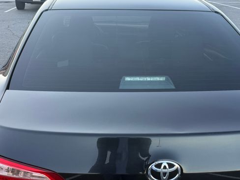 Used 2018 Toyota Corolla LE image 13