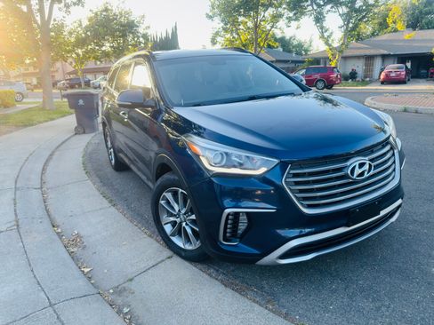 Used 2017 Hyundai Santa Fe SE w/ SE Premium Package 02 AWD/4WD image 2
