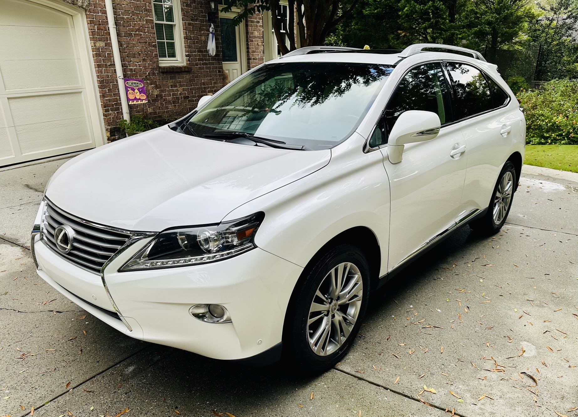 Used 2013 Lexus RX 350 FWD w/ Navigation Pkg image 2