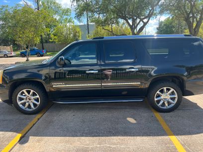 Used 2011 GMC Yukon XL Denali