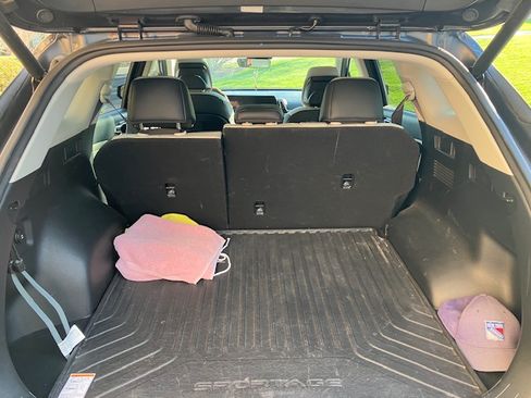 Used 2023 Kia Sportage EX w/ EX Premium Package image 6