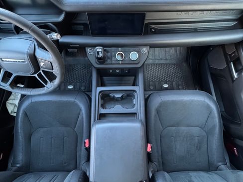 Used 2022 Land Rover Defender 90 Carpathian Edition image 13