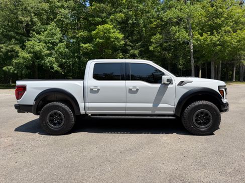 Used 2025 Ford F150 Raptor AWD/4WD image 5