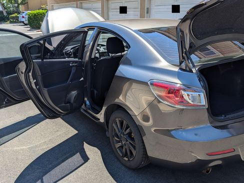 Used 2012 MAZDA MAZDA3 i Touring image 15