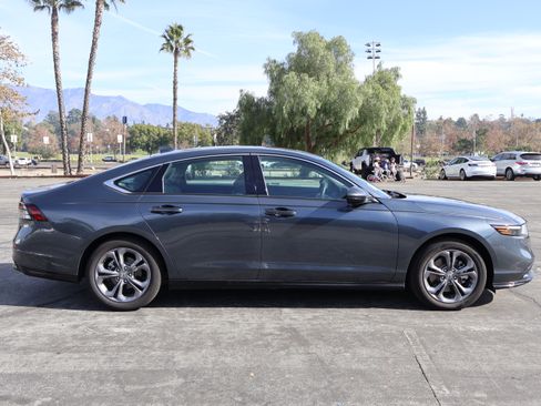 Used 2025 Honda Accord EX-L image 10
