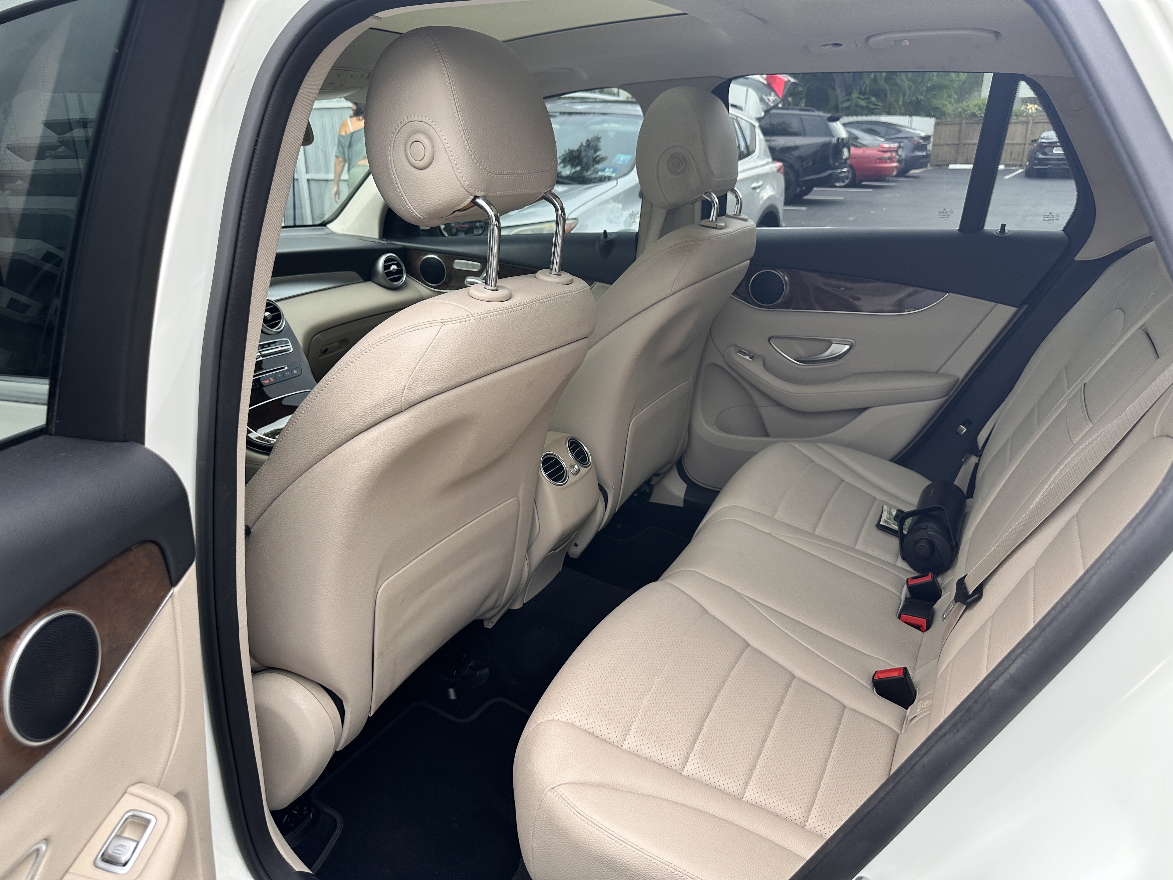 Used 2016 Mercedes-Benz GLC 300 image 13
