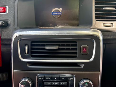 Used 2012 Volvo S60 T5 FWD image 18