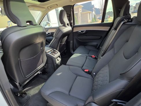 Used 2025 Volvo XC90 T8 Plus w/ Protection Package Premier image 4