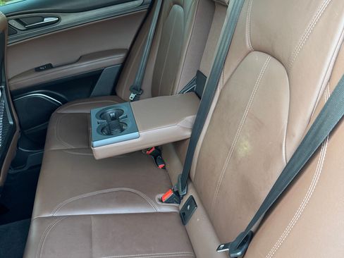 Used 2018 Alfa Romeo Stelvio Ti image 12