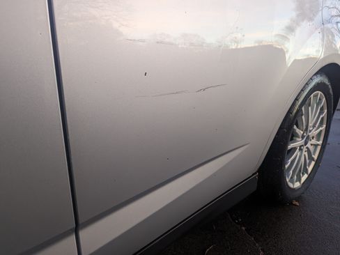 Used 2013 Ford C-MAX SE w/ Winter Pkg image 13