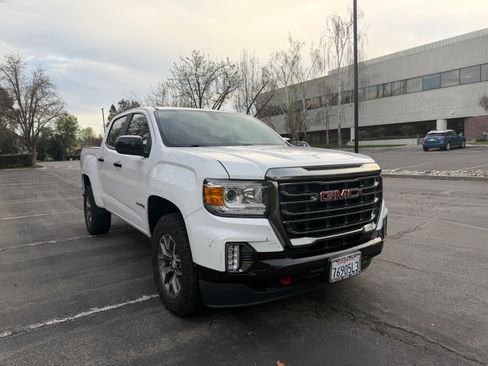 Used 2022 GMC Canyon AT4 w/ Trailering Package image 6