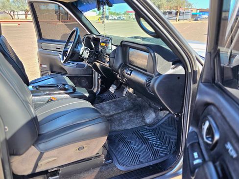 Used 1999 Chevrolet Tahoe 2WD 2-Door w/ Preferred Equipment Group image 10