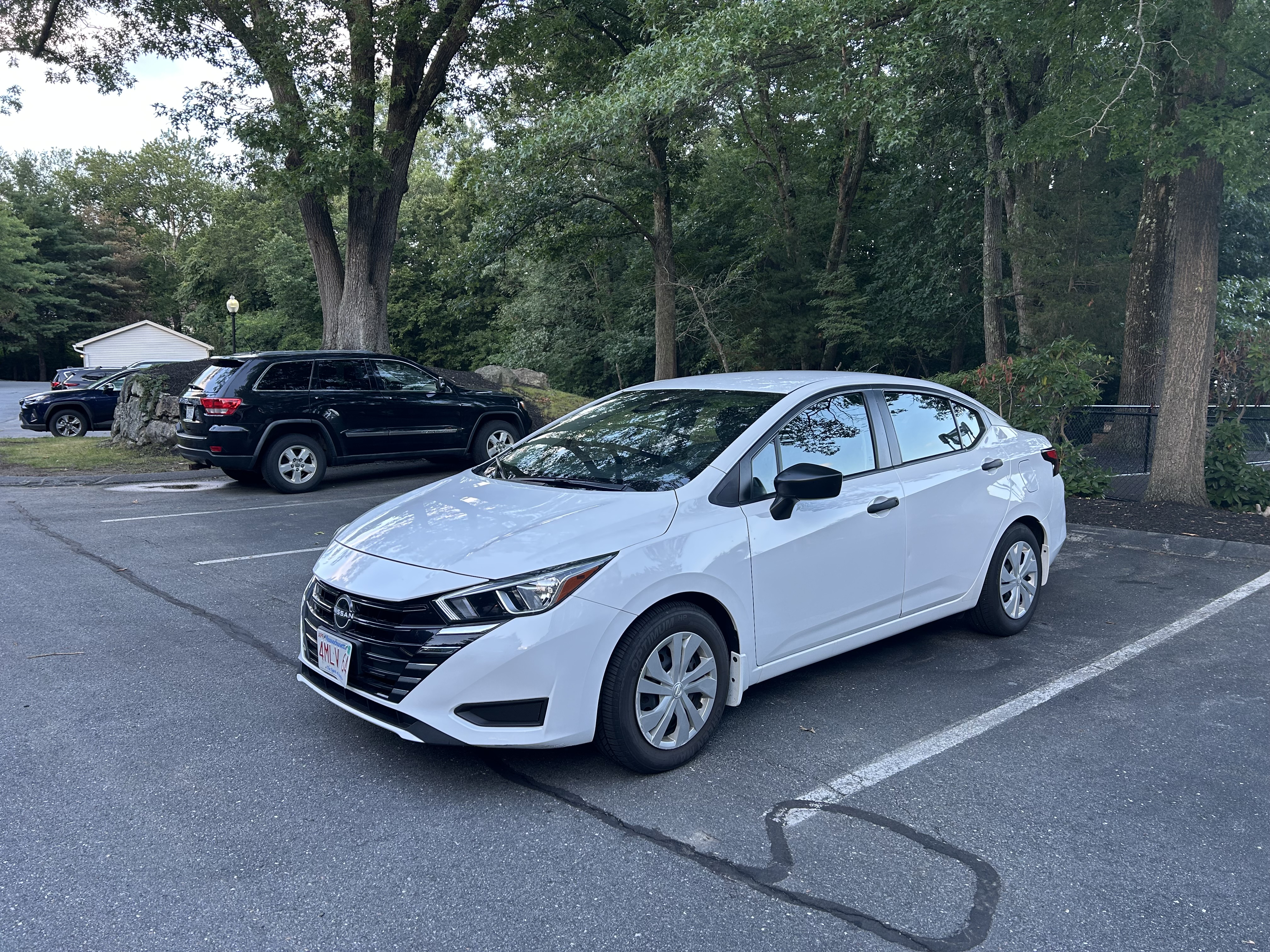 Used 2023 Nissan Versa S w/ Trunk Package FWD image 1