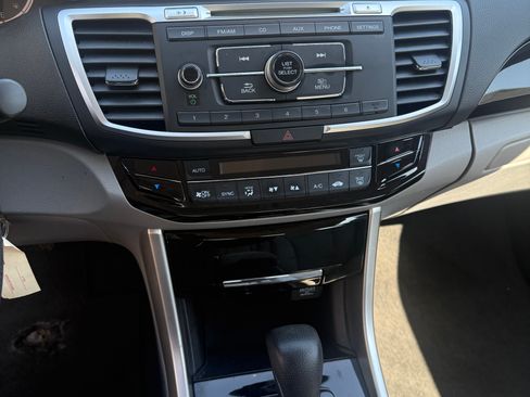 Used 2017 Honda Accord LX image 5