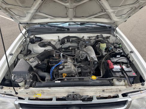 Used 1999 Toyota Tacoma 2WD Regular Cab image 21