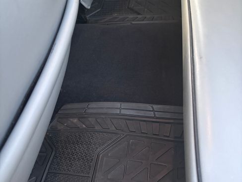 Used 2008 Lincoln Mark LT 4x4 image 17