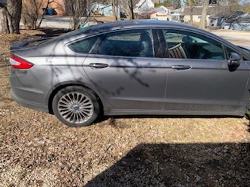 Used 2013 Ford Fusion Titanium w/ Titanium Driver Assist Pkg image 4