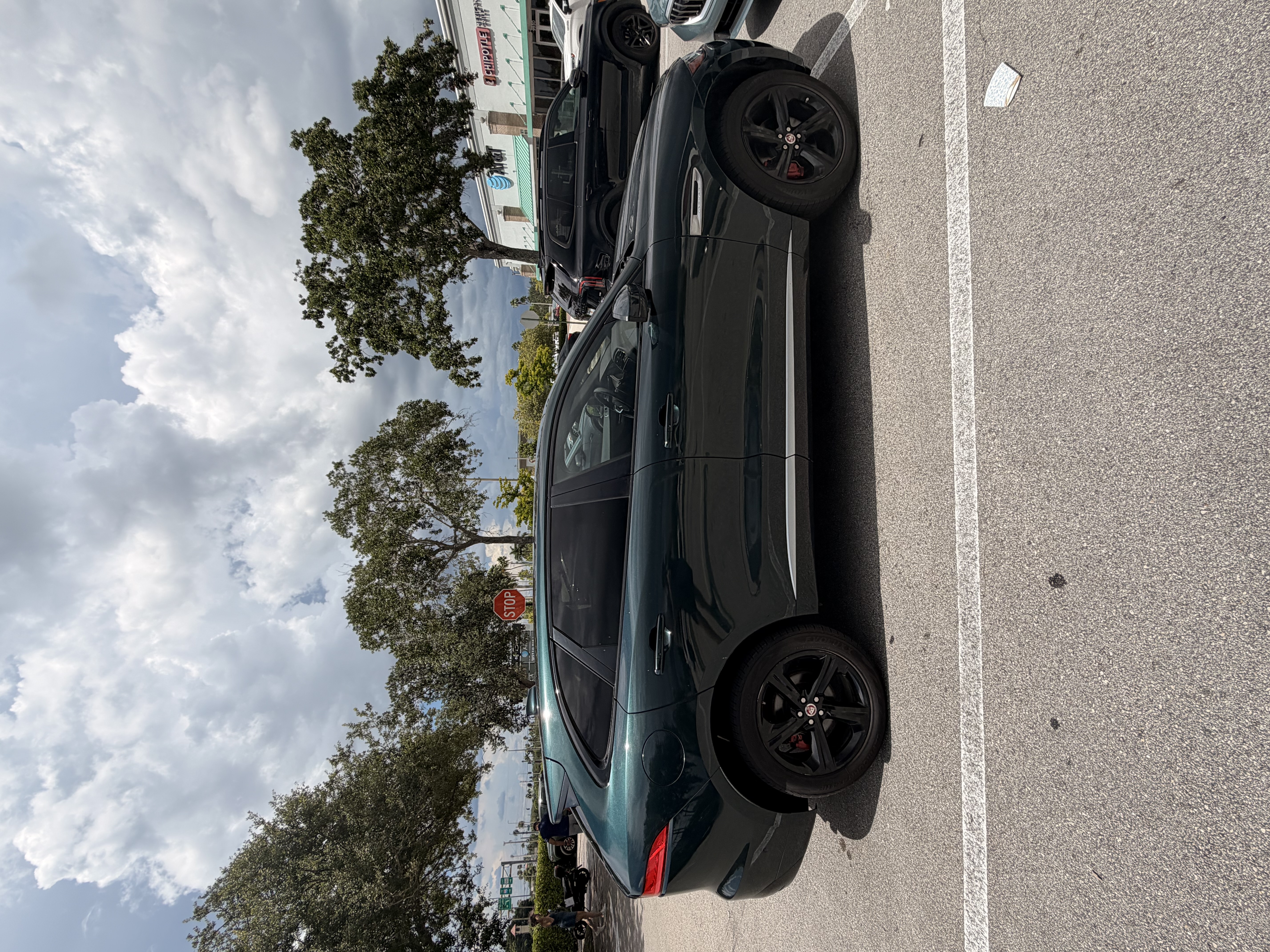 Used 2017 Jaguar F-PACE S AWD/4WD image 9