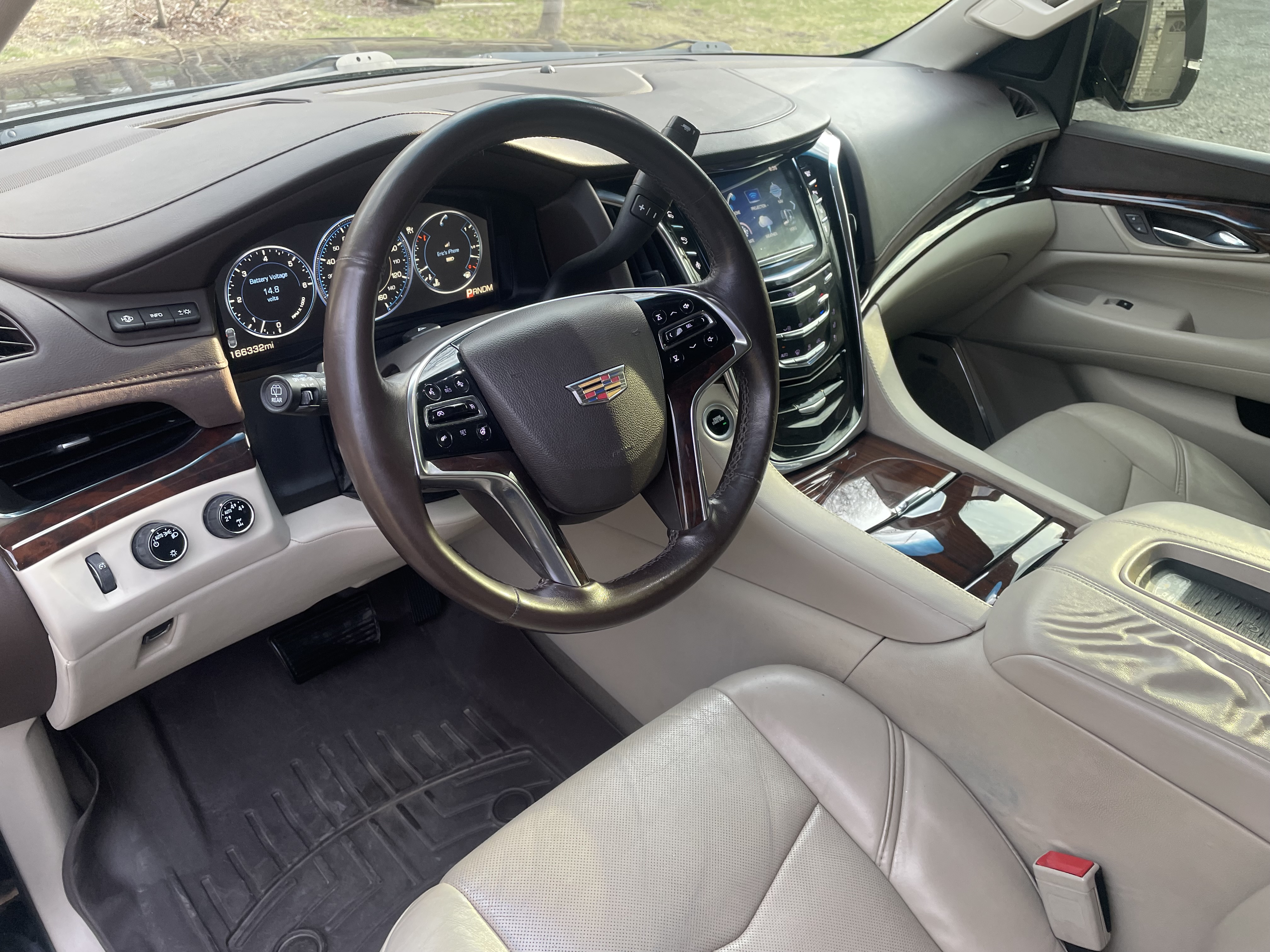 Used 2015 Cadillac Escalade Premium AWD/4WD image 6