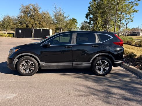 Used 2017 Honda CR-V LX image 2