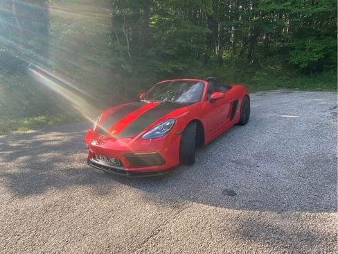 Used 2019 Porsche 718 Boxster image 5