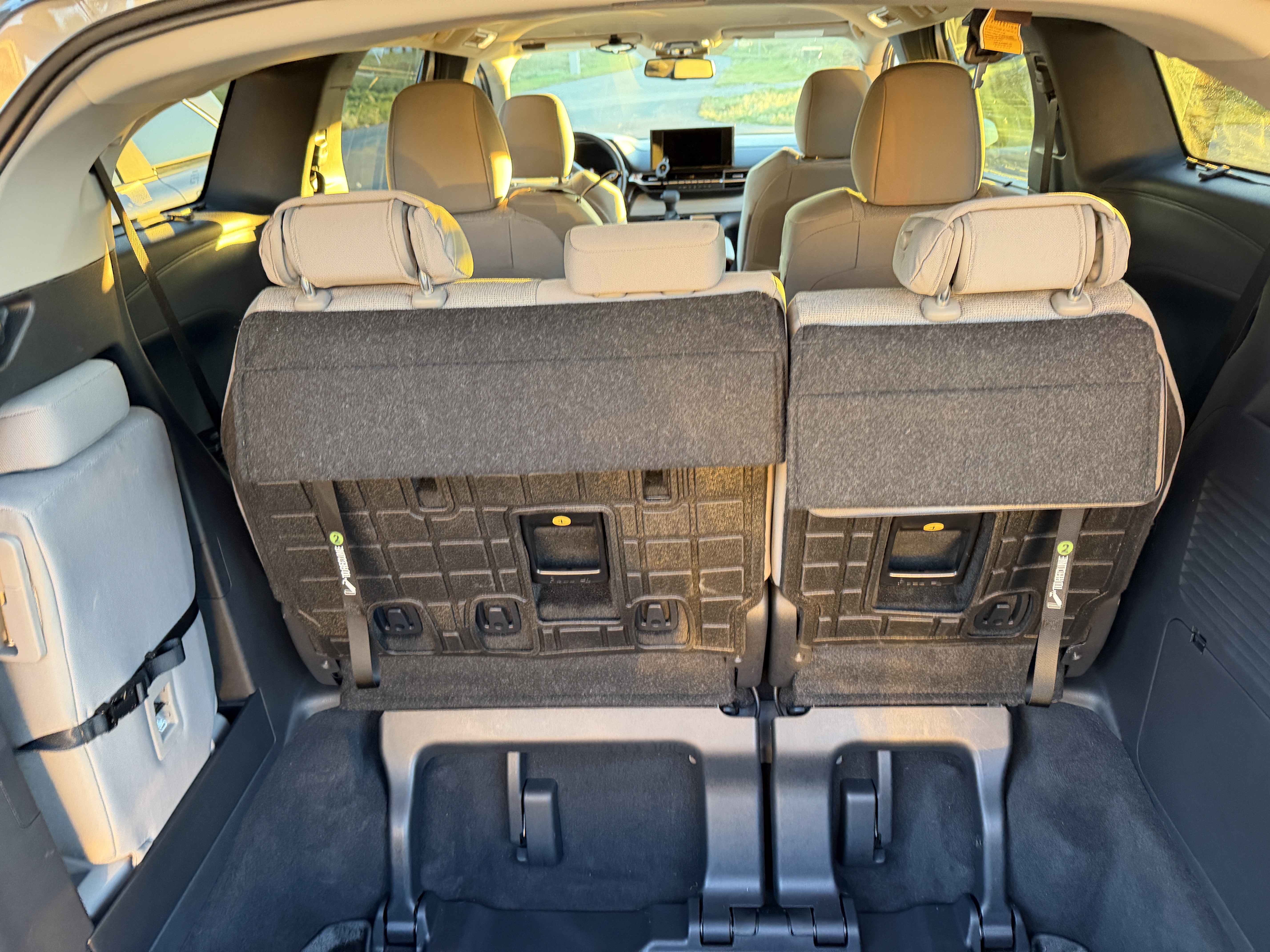 Used 2026 Toyota Sienna LE FWD image 13