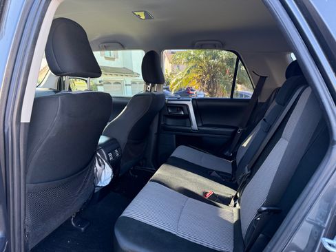 Used 2016 Toyota 4Runner SR5 image 12