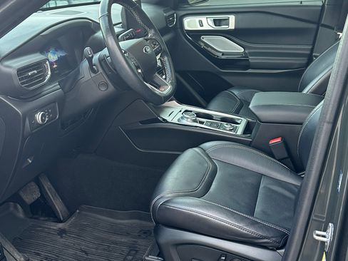 Used 2022 Ford Explorer ST w/ Equipment Group 401A image 11