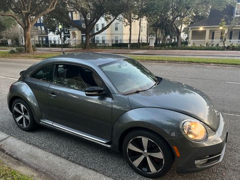 Used 2013 Volkswagen Beetle Turbo image 8