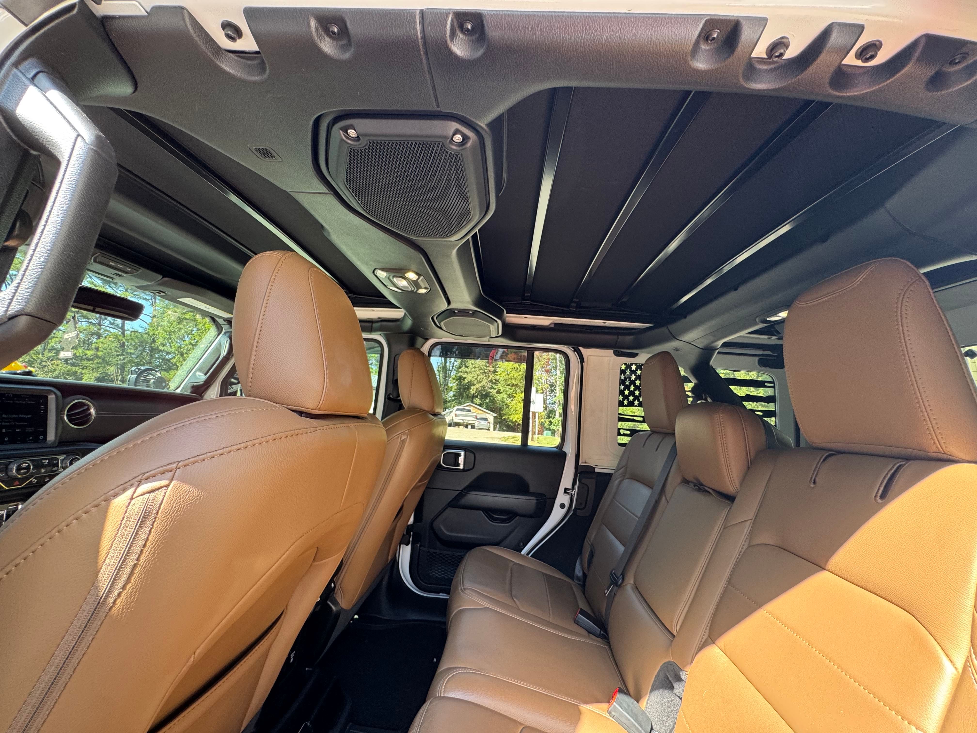 Used 2021 Jeep Wrangler Unlimited Sahara AWD/4WD image 17