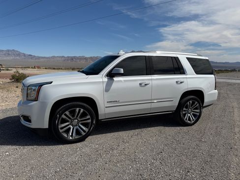 Used 2019 GMC Yukon Denali w/ Denali Ultimate Package image 1