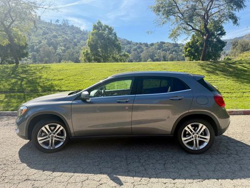 Used 2020 Mercedes-Benz GLA 250 image 5