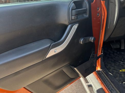 Used 2011 Jeep Wrangler Sport w/ Connectivity Group image 13