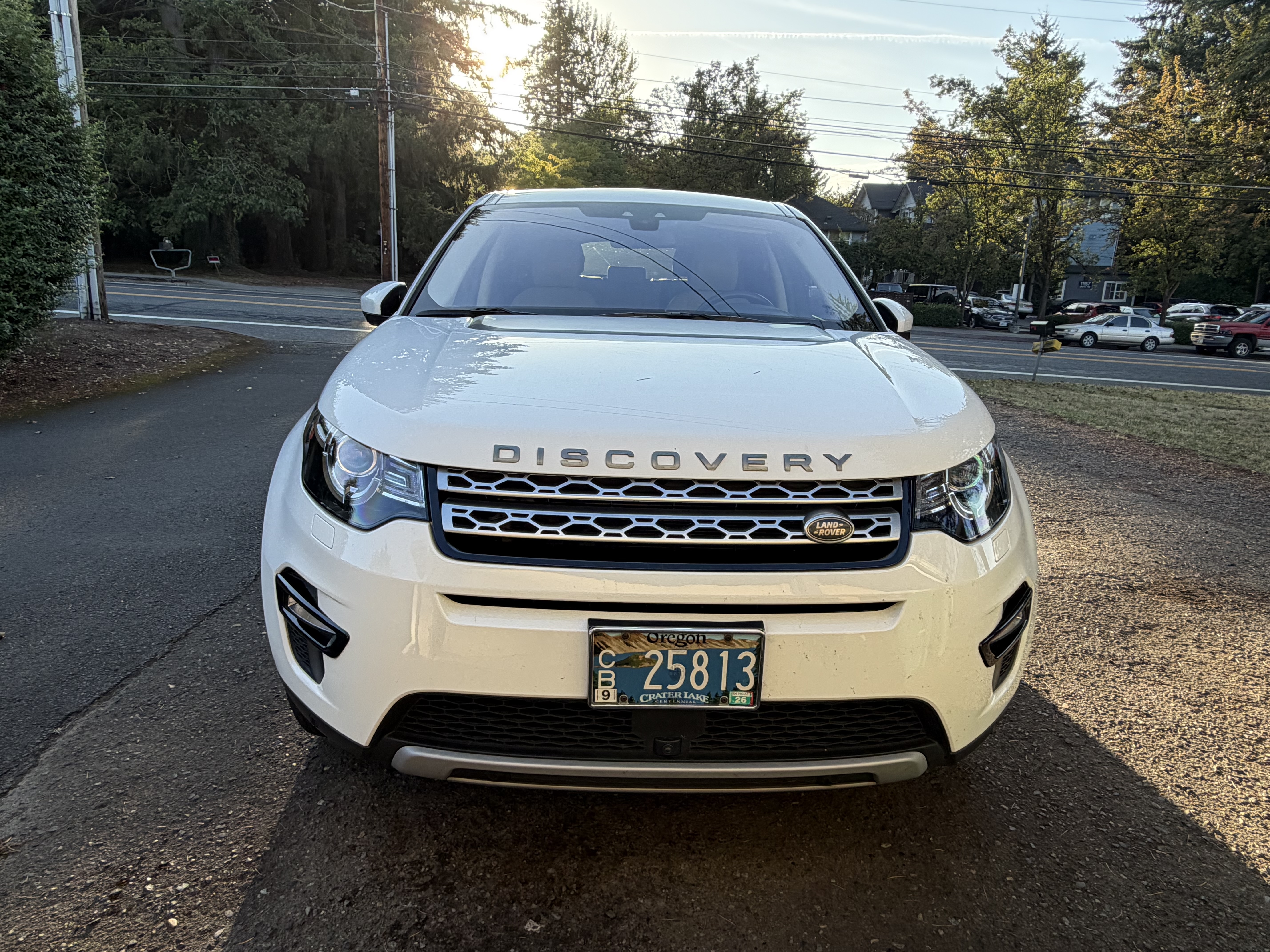 Used 2019 Land Rover Discovery Sport HSE AWD/4WD image 4