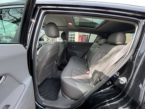 Used 2016 Kia Sportage EX w/ EX Premium Package image 4