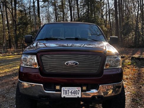 Used 2005 Ford F150 XLT image 8