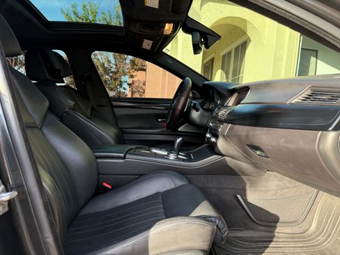 Used 2015 BMW M5 image 13