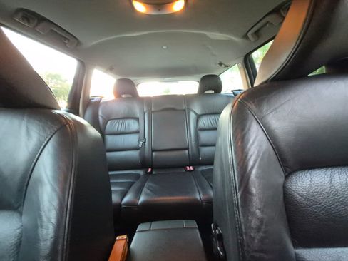 Used 2008 Volvo V70 FWD image 11