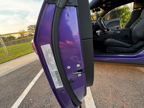 Used 2016 Dodge Challenger SRT Hellcat image 22