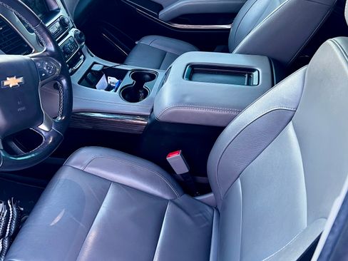 Used 2019 Chevrolet Tahoe LT image 6
