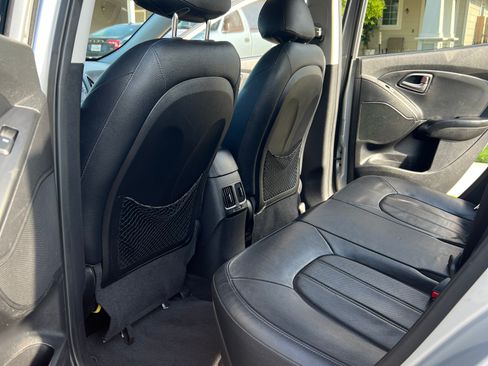 Used 2014 Hyundai Tucson Limited w/ Technology Package 02 FWD image 14
