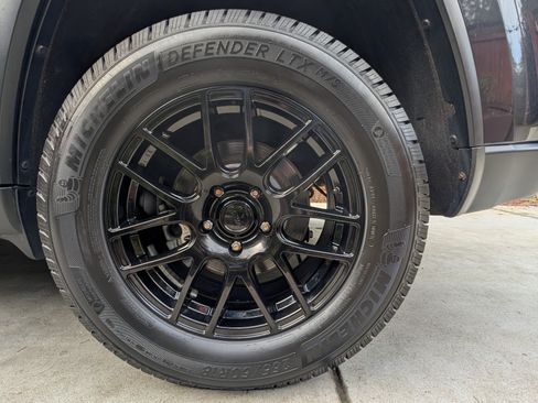 Used 2014 Jeep Grand Cherokee Laredo w/ Quick Order Package 23E image 31