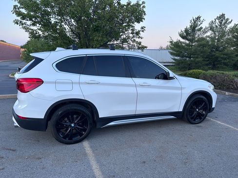 Used 2020 BMW X1 xDrive28i w/ Convenience Package AWD/4WD image 4