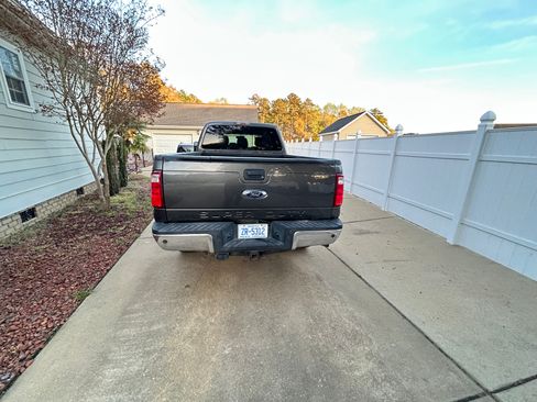 Used 2016 Ford F250 XLT w/ FX4 Off-Road Package image 6