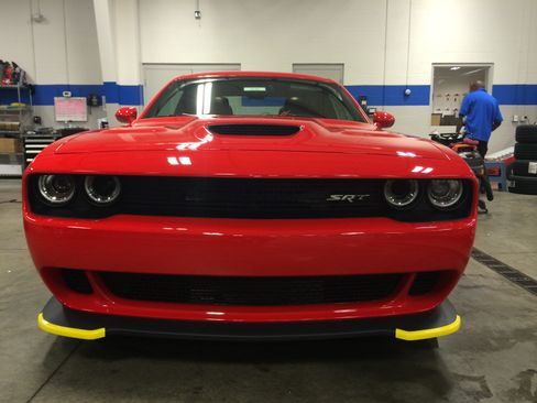 Used 2015 Dodge Challenger SRT Hellcat image 2