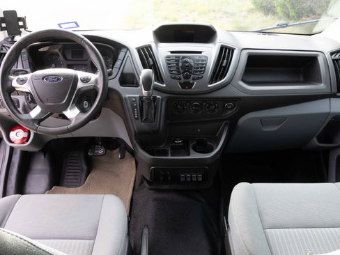 Used 2015 Ford Transit 250 130 Low Roof RWD image 23