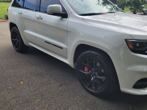 Used 2021 Jeep Grand Cherokee SRT AWD/4WD image 6