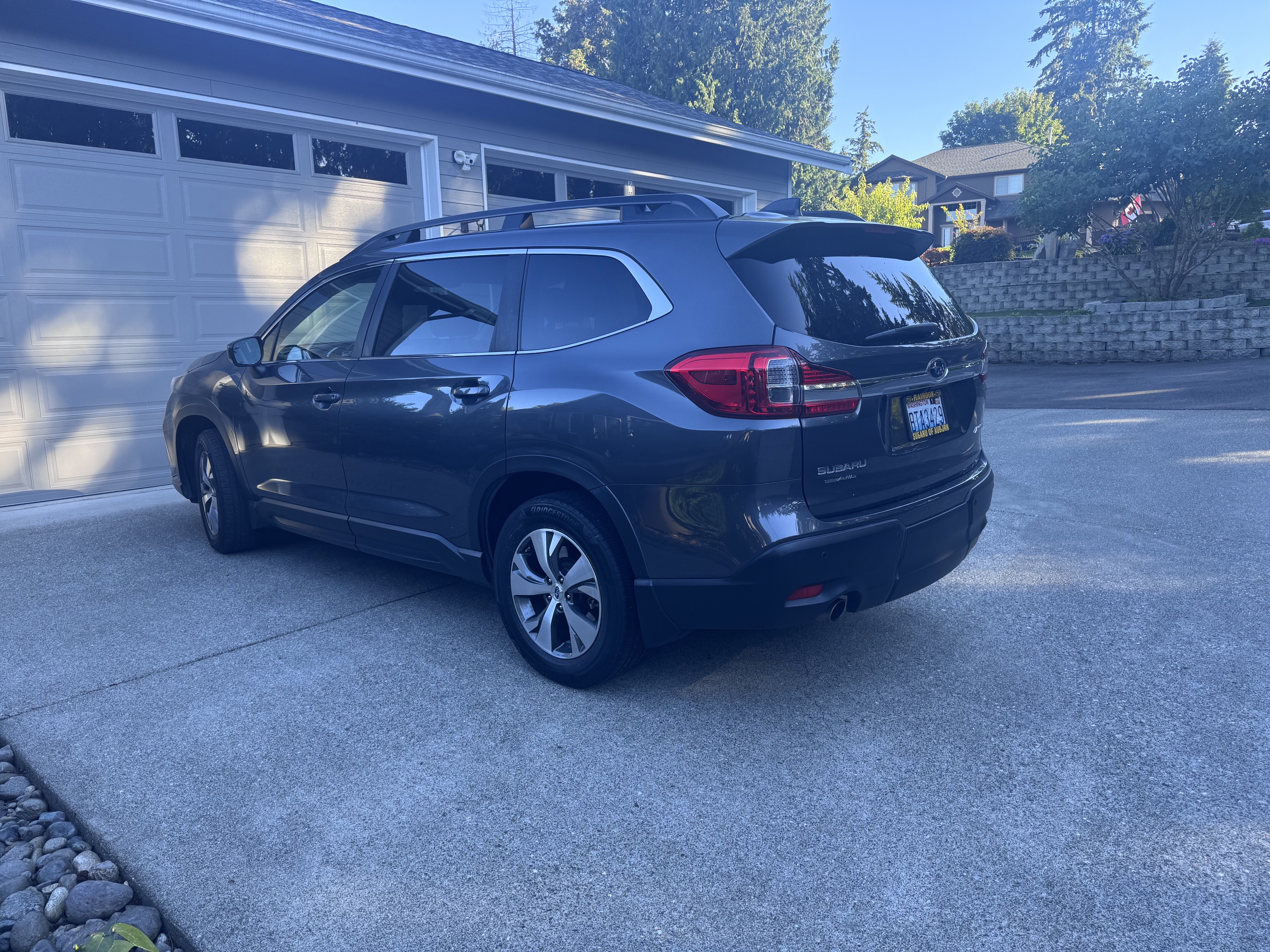 Used 2020 Subaru Ascent Premium w/ Convenience Package AWD/4WD image 8